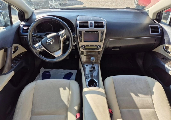Toyota Avensis cena 39900 przebieg: 243881, rok produkcji 2012 z Zgierz małe 254